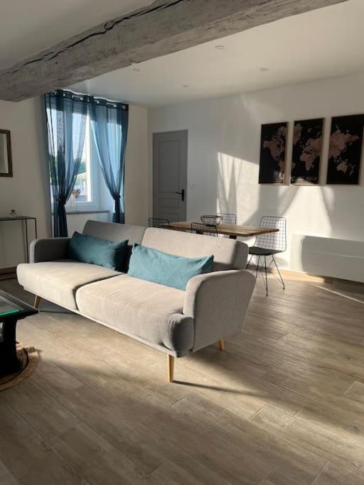 Appartement Centre De Guécélard Extérieur photo