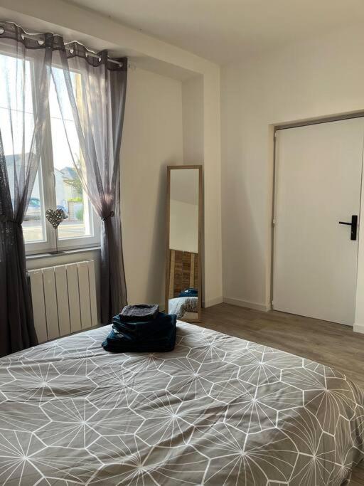 Appartement Centre De Guécélard Extérieur photo