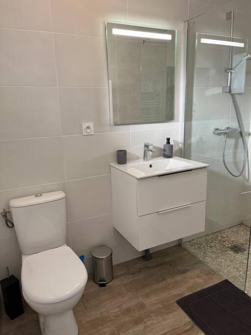 Appartement Centre De Guécélard Extérieur photo